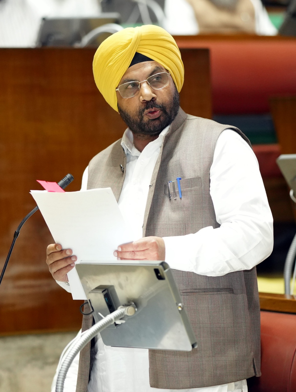 Harbhajan Singh ETO bats for speed up construction of Makhu Railway Over Bridge