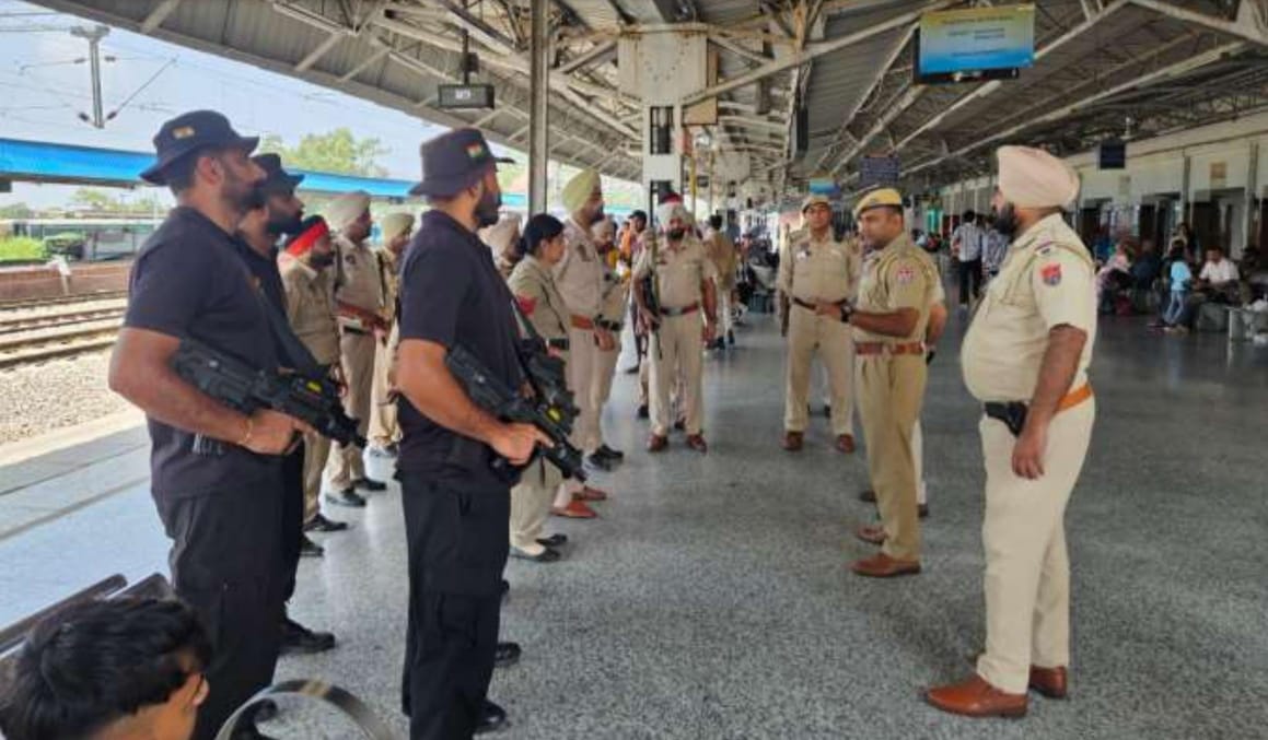 AMID HEIGHTENED SECURITY IN VIEW OF I-DAY, PUNJAB POLICE CONDUCTS CHECKING AT 151 RAILWAY STATIONS ACROSS STATE
