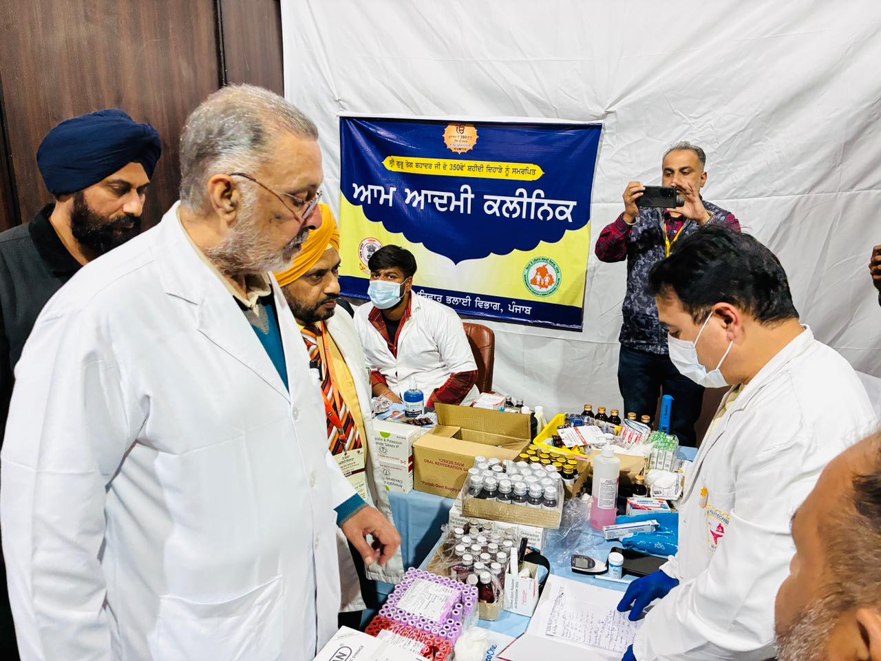 HEALTH MINISTER INSPECTS ‘NIGAH LANGAR’ EYE CAMP, REVIEWS MEDICAL ARRANGEMENTS FOR 350TH MARTYRDOM ANNIVERSARY