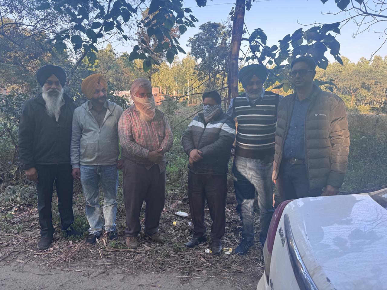 Vigilance Bureau  nabs Junior Engineer & Contractor red handed accepting a bribe of Rs 15000/-