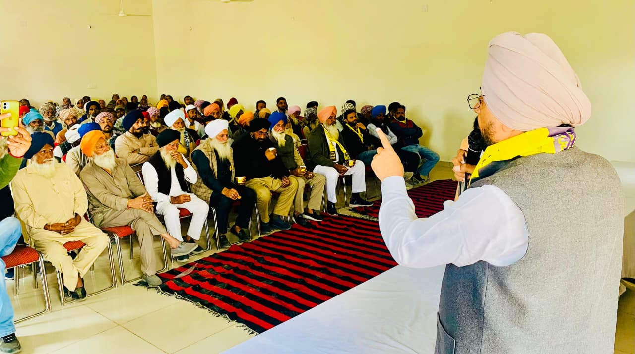 ਧੂਰੀ ਹਲਕੇ ‘ਚ ਚੇਅਰਮੈਨ ਦਲਵੀਰ ਸਿੰਘ ਢਿੱਲੋਂ ਵੱਲੋਂ ਚੋਣ ਪ੍ਰਚਾਰ ਲਈ ਤੂਫ਼ਾਨੀ ਦੌਰਾ
