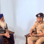 ਡੀਜੀਪੀ ਗੌਰਵ ਯਾਦਵ ਵੱਲੋਂ ਬਟਾਲਾ ਵਿੱਚ ਸ਼ਹੀਦ ਏ.ਐਸ.ਆਈ. ਜੋਗਾ ਸਿੰਘ ਦੇ ਪਰਿਵਾਰ ਨਾਲ ਮੁਲਾਕਾਤ, ਡੂੰਘਾ ਦੁੱਖ ਪ੍ਰਗਟਾਇਆ
