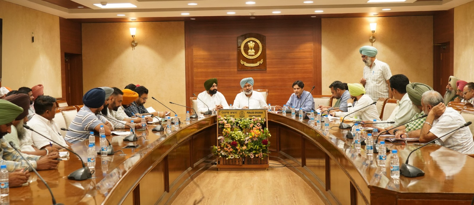 TRANSPORT DEPARTMENT UNIONS CALL OFF STRIKE AFTER ASSURANCE FROM FINANCE MINISTER HARPAL SINGH CHEEMA