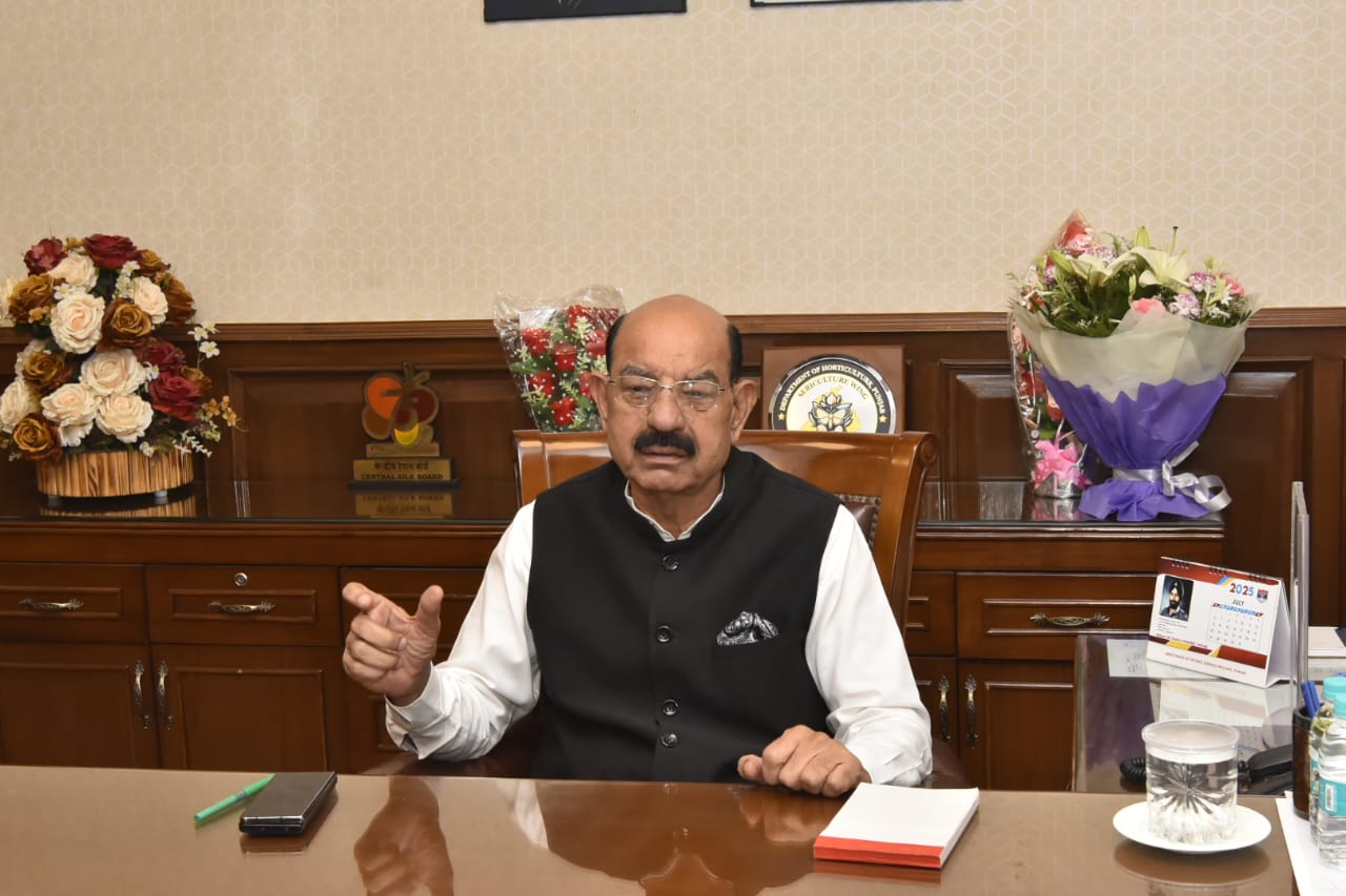 Mohinder Bhagat Directs Officers to Accelerate Construction Work of War Memorials Across State