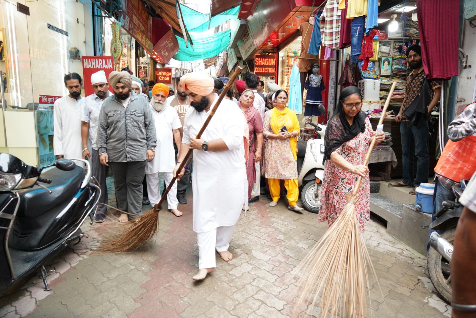 “Every corner of the city will shine in honor of the Ninth Guru, Hind Di Chadar, Sri Guru Tegh Bahadur Ji’s martyrdom anniversary” – Harjot Singh Bains