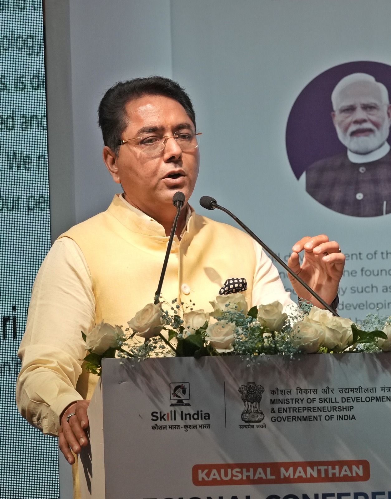 DESIGNATE SINGLE POINT OF CONTACT FOR ALL SKILL INITIATIVES, AMAN ARORA URGES UNION MINISTER