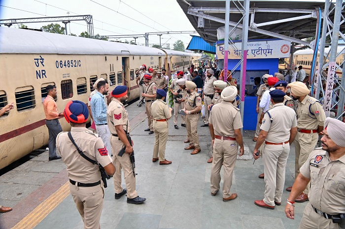 PUNJAB ON HIGH ALERT AHEAD OF INDEPENDENCE DAY, SECURITY BEEFED-UP