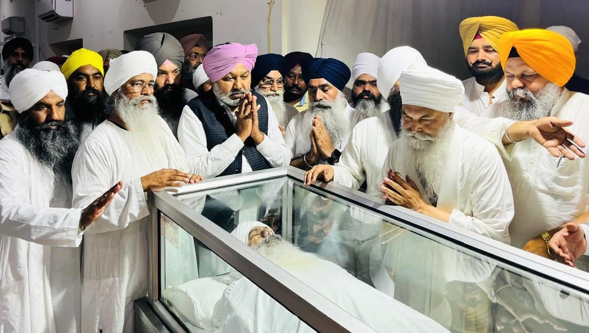 Finance Minister Harpal Singh Cheema visits Rara Sahib for paying last respects to Baba Baljinder Singh Ji