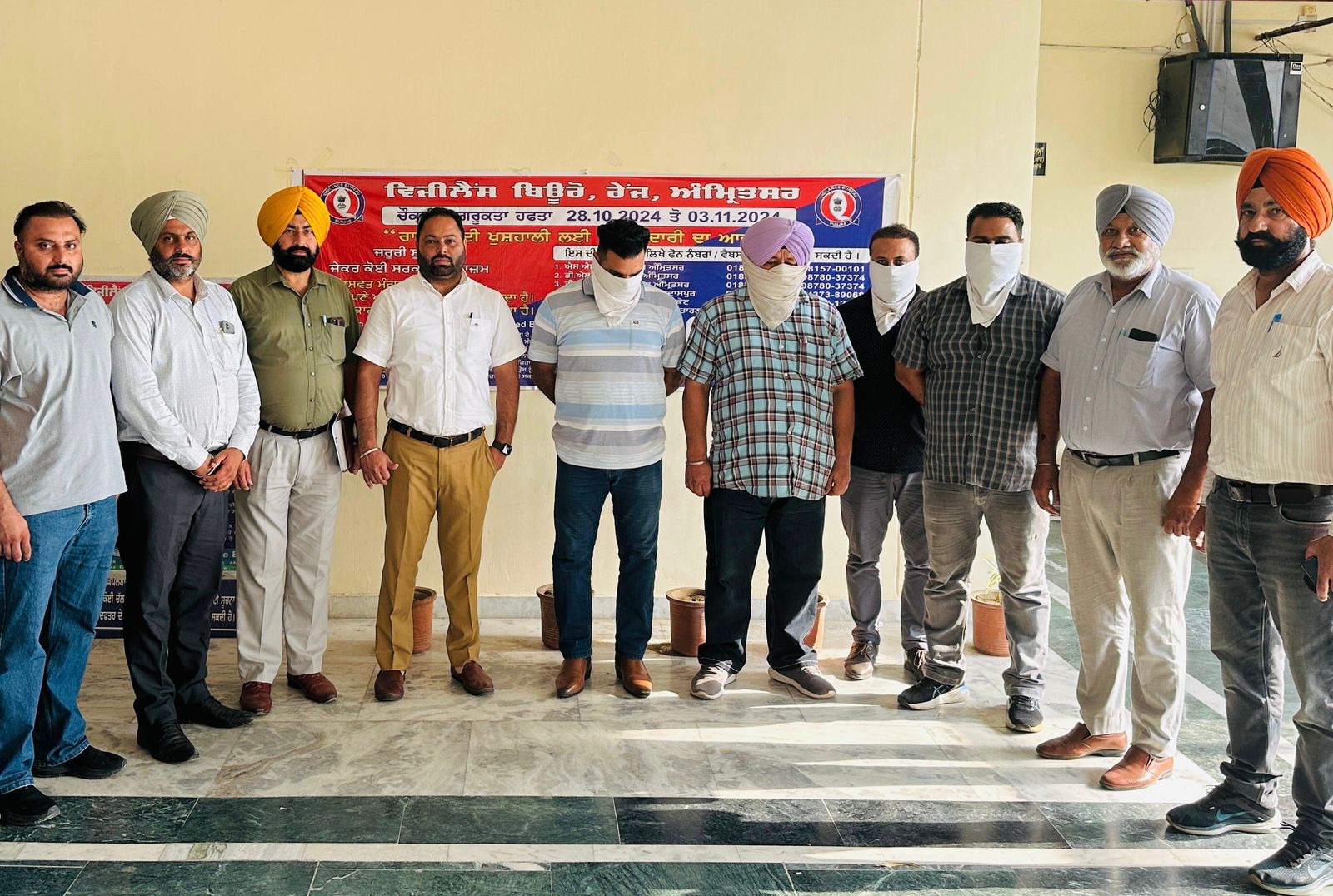 Vigilance Bureau busts RTA-State Driving Centre nexus in fake heavy driving licence racket; four including MVI four arrested
