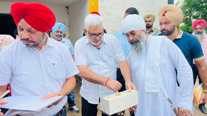 Food, Civil Supplies & Consumer Affairs Minister Lal Chand Kataruchak conducts surprise raid at gas agencies’ godowns