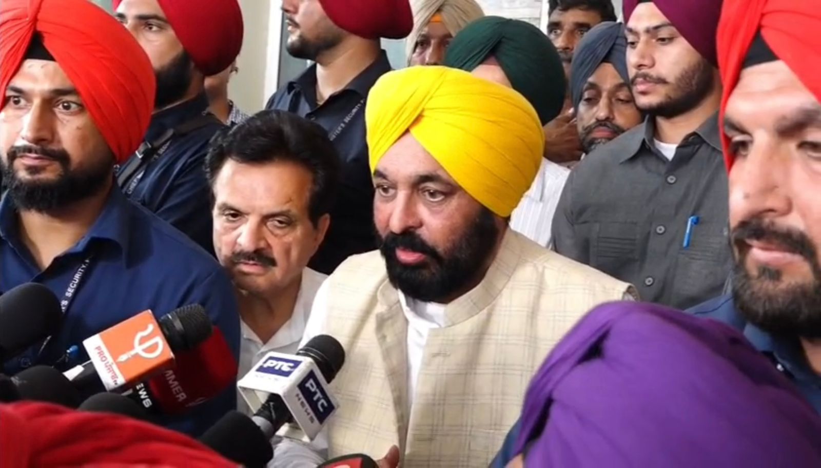 CM Expresses Deep Shock and Anguish Over Tragic Mishap in Village Mandiala