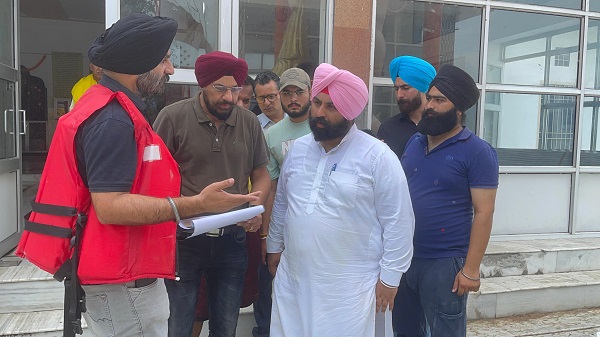 ‘YES WE CARE’, relief efforts by MP Sanjay Singh & Cabinet Ministers touch hearts