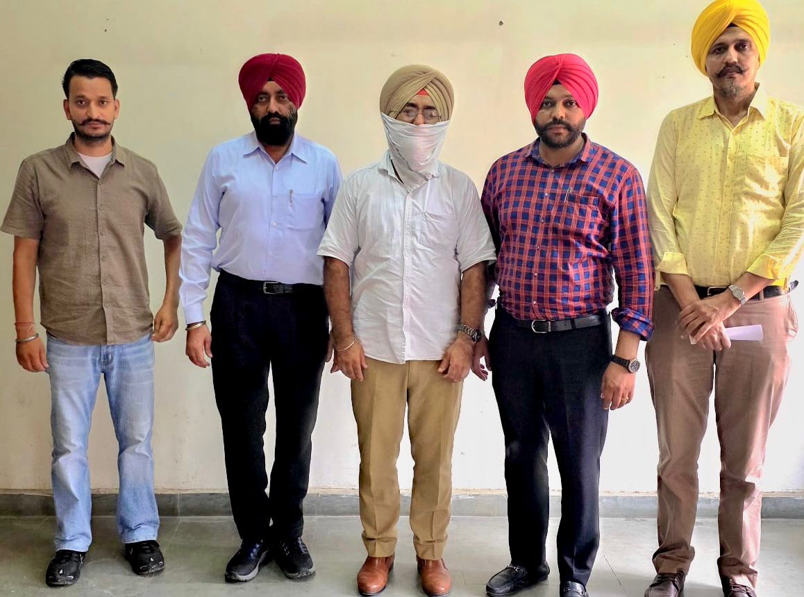 Vigilance Bureau nabs Assistant Sub Inspector red-handed accepting Rs 5000 bribe