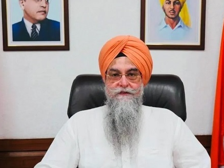 US Government ‘s decision to ban on beards of Sikh soldiers in US Army is highly condemnable, Says Speaker