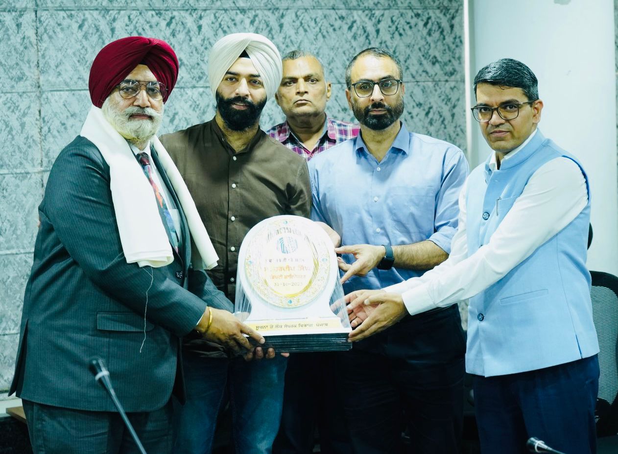 DIPR BIDS FAREWELL TO ADDITIONAL DIRECTOR HARJIT GREWAL & DEPUTY DIRECTOR HARDEEP SINGH