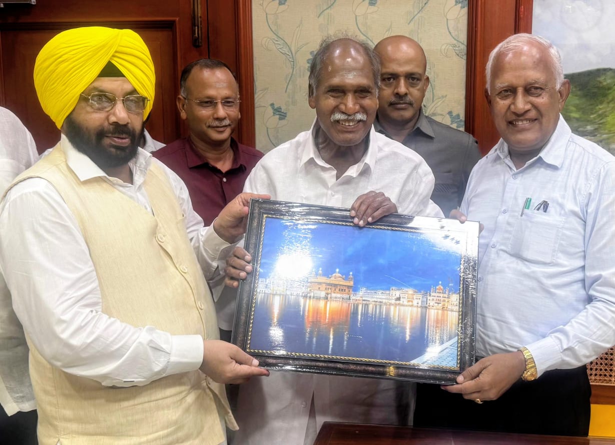 PUNJAB MINISTERS CONTINUE NATIONWIDE INVITATION DRIVE FOR COMMEMORATIVE EVENTS