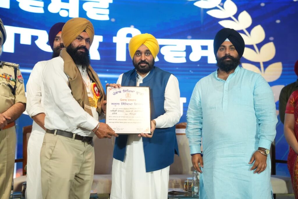 Whatsapp image 2025 10 05 at 6.42.36 pm (1)