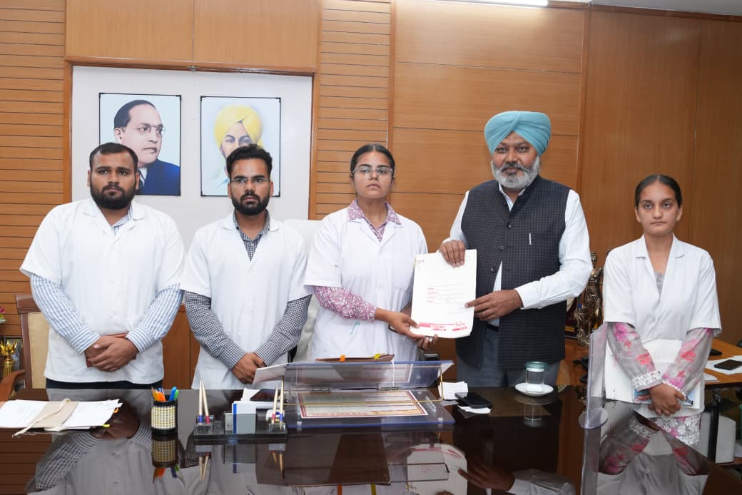 Finance Minister Harpal Singh Cheema Assures Veterinary Students Union of Swift Action on Demands