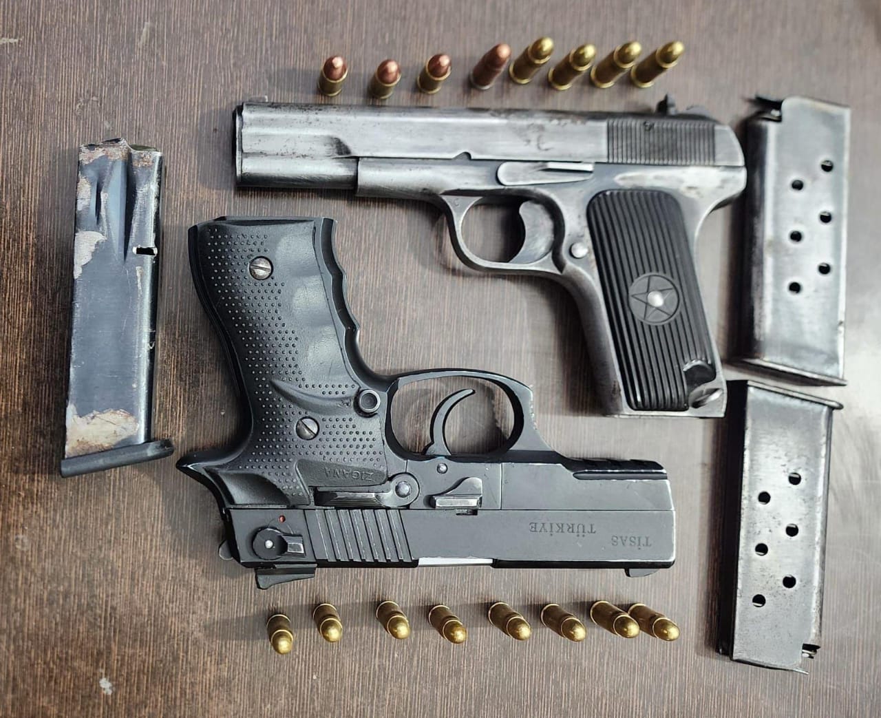 ACTIVE MEMBER OF JAGGU BHAGWANPURIA GANG HELD FROM BATALA; TWO SOPHISTICATED PISTOLS RECOVERED