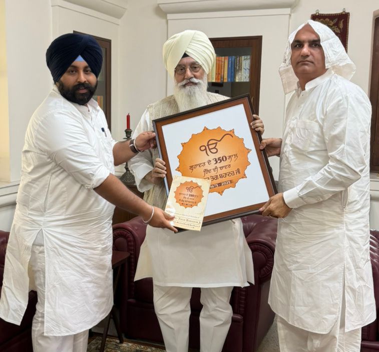 HARJOT BAINS & DEEPAK BALI EXTEND INVITATION TO BABA GURINDER SINGH DHILLON FOR SRI GURU TEGH BAHADUR JI’S 350TH MARTYRDOM ANNIVERSARY