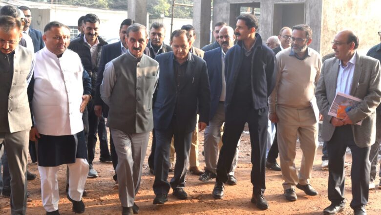 ਮੁੱਖ ਮੰਤਰੀ ਨੇ ਹਿਮਾਚਲ ਨਿਕੇਤਨ ਦੇ ਨਿਰਮਾਣ ਕਾਰਜ ਦਾ ਨਿਰੀਖਣ ਕੀਤਾ।