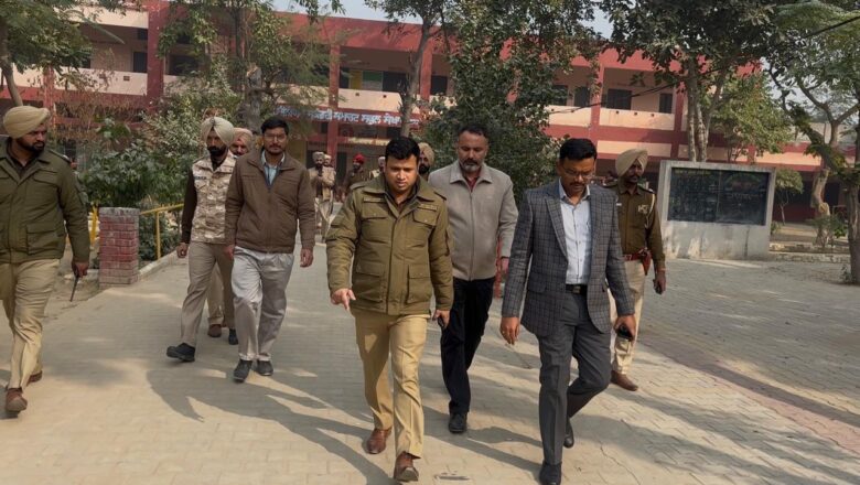 ਜ਼ਿਲ੍ਹਾ ਪਰਿਸ਼ਦ ਅਤੇ ਪੰਚਾਇਤ ਸੰਮਤੀ ਚੋਣਾਂ : ਡਿਪਟੀ ਕਮਿਸ਼ਨਰ ਅਤੇ ਐੱਸ ਐੱਸ ਪੀ ਵੱਲੋਂ ਵੱਖ ਵੱਖ ਪੋਲਿੰਗ ਬੂਥਾਂ ‘ਤੇ ਲਿਆ ਗਿਆ ਜਾਇਜ਼ਾ