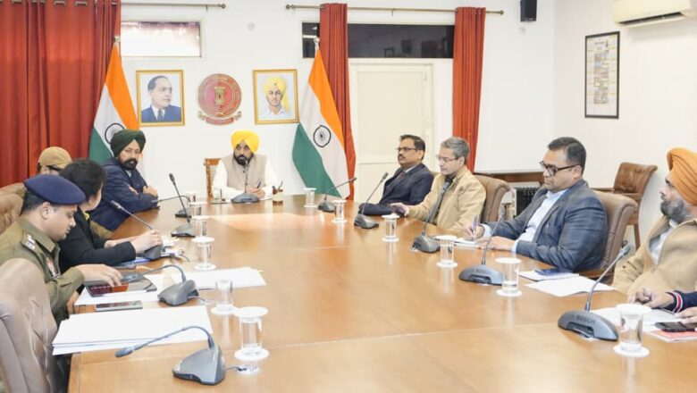 ਮੁੱਖ ਮੰਤਰੀ ਵੱਲੋਂ ਅਧਿਕਾਰੀਆਂ ਨੂੰ ਸ਼ਹੀਦੀ ਸਭਾ ਦੌਰਾਨ ਸ਼ਰਧਾਲੂਆਂ ਦੀ ਸਹੂਲਤ ਲਈ ਪੁਖਤਾ ਪ੍ਰਬੰਧ ਕਰਨ ਦੇ ਆਦੇਸ਼