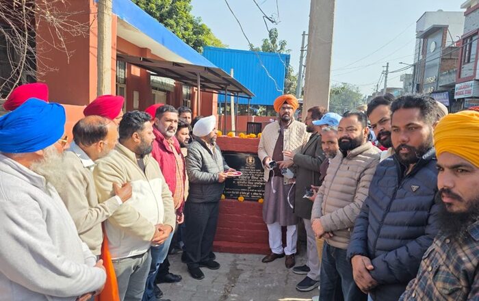 ਅਜਨਾਲਾ ਸ਼ਹਿਰ ਵਿੱਚ ਕਰੀਬ 68 ਲੱਖ ਰੁਪਏ ਦੀ ਲਾਗਤ ਨਾਲ 122 ਸਥਾਨਾਂ ਤੇ ਸੀ.ਸੀ.ਟੀ.ਵੀ. ਕੈਮਰੇ ਲੱਗਣ ਦਾ ਕੰਮ ਸ਼ੁਰੂ – ਧਾਲੀਵਾਲ
