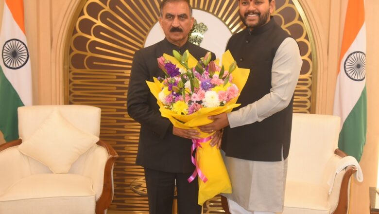 मुख्यमंत्री ने केंद्रीय नागर विमानन मंत्री से भेंट की