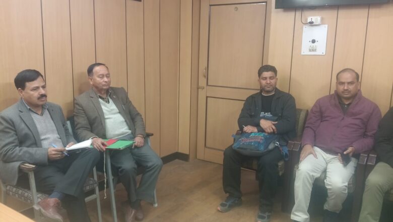 ਮੰਡੀ-ਪਠਾਨਕੋਟ ਚਾਰ-ਮਾਰਗੀ ਹਾਈਵੇਅ ਨਾਲ ਸਬੰਧਤ ਲੰਬਿਤ ਸ਼ਿਕਾਇਤਾਂ ‘ਤੇ ਇੱਕ ਹਫ਼ਤੇ ਦੇ ਅੰਦਰ-ਅੰਦਰ ਐਕਸ਼ਨ ਟੇਕਨ ਰਿਪੋਰਟ (ਏ.ਟੀ.ਆਰ.) ਦੇਣ ਦੇ ਨਿਰਦੇਸ਼ ਜਾਰੀ ਕੀਤੇ ਗਏ ਹਨ।