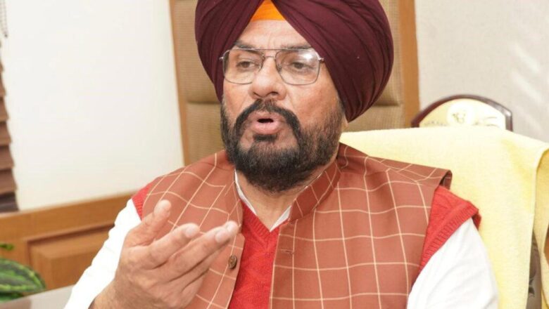 ਗੈਂਗਸਟਰਾਂ ਦੇ ਪਰਿਵਾਰਾਂ ਦੇ ਵਿਆਹਾਂ ‘ਚ ਜਾ ਰਹੇ ਅਕਾਲੀ ਆਗੂ, ਕੀ ਗੈਂਗਸਟਰਾਂ ਰਾਹੀਂ ਸੱਤਾ ‘ਚ ਆਉਣਾ ਚਾਹੁੰਦੇ ਸੁਖਬੀਰ ਬਾਦਲ?: ਧਾਲੀਵਾਲ