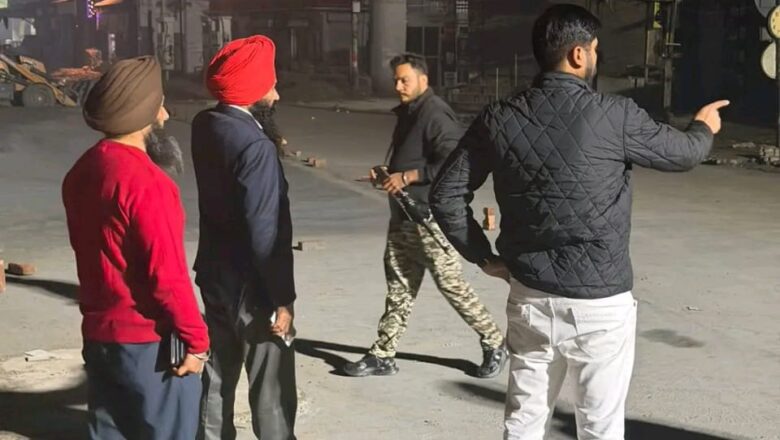 ਵਿਧਾਇਕ ਸ਼ੈਰੀ ਕਲਸੀ ਨੇ ਕਾਰਪੋਰੇਸ਼ਨ ਦਫਤਰ ਦੇ ਸਾਹਮਣੇ ਚੌਂਕ ਨੂੰ ਚੌੜਾ ਕੀਤੇ ਜਾਣ ਅਤੇ ਸੜਕ ਬਣਾਉਣ ਦੇ ਚੱਲ ਰਹੇ ਕੰਮਾਂ ਦਾ ਲਿਆ ਜਾਇਜ਼ਾ