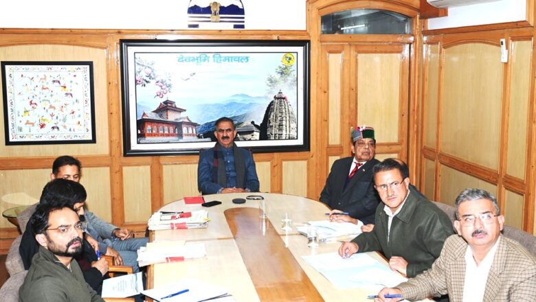 मुख्यमंत्री ने किसी भी पात्र व्यक्ति की सामाजिक सुरक्षा पेंशन बंद नहीं करने के निर्देश दिए