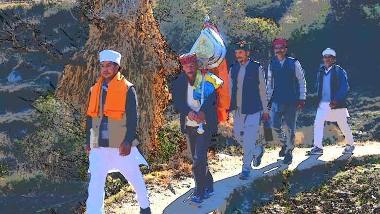 कमरू घाटी के गोत गांव से विधिपूर्वक महाशिवरात्रि के लिए बड़ा देव कमरूनाग ने किया प्रस्थान