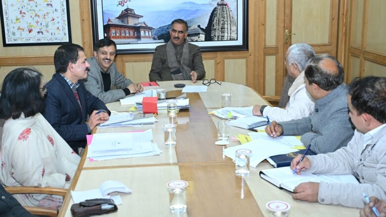 सीबीएसई से संबद्ध स्कूलों के लिए चयनित शिक्षकों का मूल कैडर में अधिकार सुरक्षित रखा जाएः मुख्यमंत्री