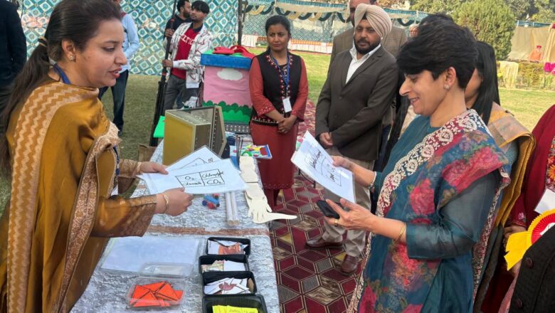 ਪੰਜਾਬ ਦੀ ਸਿੱਖਿਆ ਪ੍ਰਣਾਲੀ ਨੂੰ ਬੁਲੰਦੀਆਂ ‘ਤੇ ਪਹੁੰਚਾਉਣ ਲਈ “ਅਧਿਆਪਕ ਮੇਲੇ” ਵਿੱਚ 8 ਹਜ਼ਾਰ ਤੋਂ ਵੱਧ ਅਧਿਆਪਕ ਹੋਏ ਸ਼ਾਮਲ