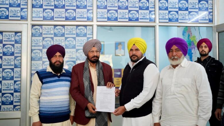 ਵਿਧਾਇਕ ਬੁੱਧ ਰਾਮ ਨੇ ਸਰਬ-ਸੰਮਤੀ ਨਾਲ ਚੁਣੀਆਂ ਗਈਆਂ ਪੰਚਾਇਤਾਂ ਨੂੰ ਪੰਜ- ਪੰਜ ਲੱਖ ਦੀ ਗਰਾਂਟ ਦੇ ਸੈਂਕਸ਼ਨ ਪੱਤਰ ਸੌਂਪੇ