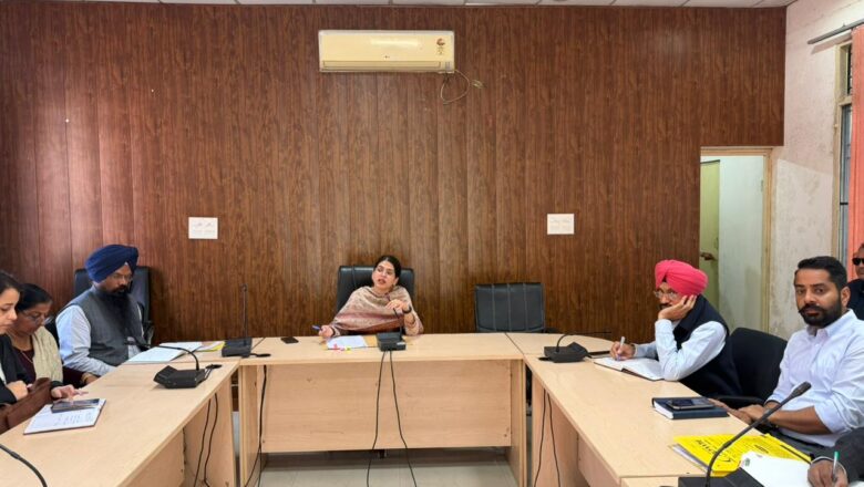 1 ਤੇ 2 ਮਾਰਚ ਨੂੰ ਹੋਣ ਵਾਲੀਆ ਵਿਰਾਸਤੀ ਖੇਡਾਂ ਲਈ ਪ੍ਰਸਾਸ਼ਨ ਵੱਲੋਂ ਅਗਾਓ ਤਿਆਰੀਆਂ ਦੀ ਰੀਵਿਊ ਮੀਟਿੰਗ