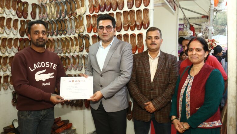 मंडी सरस मेले में 2.01 करोड की रिकॉर्ड बिक्री, 10 दिनों तक उमड़ी भीड़