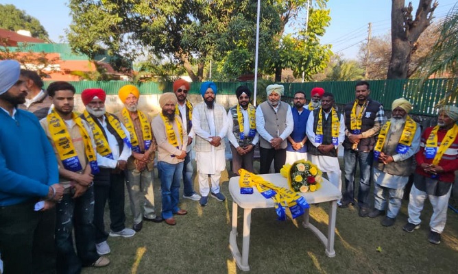 ਭਾਜਪਾ ਪੰਜਾਬ ਐਸਸੀ ਵਿੰਗ ਦੇ ਵਿੱਤ ਸਕੱਤਰ ਅਮਰਜੀਤ ਸਿੰਘ ਕੋਕਰੀ ਕਲਾਂ ‘ਆਪ’ ਵਿੱਚ ਸ਼ਾਮਲ