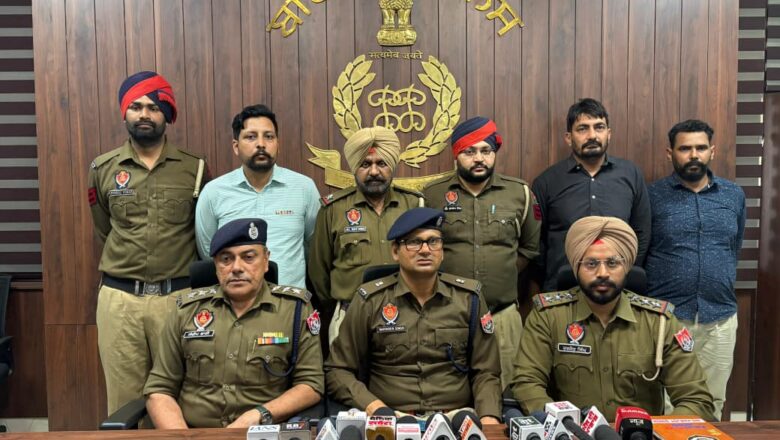 ਬਠਿੰਡਾ ਪੁਲਿਸ ਨੇ ਦੋ ਵਿਅਕਤੀਆਂ ਨੂੰ 8,27,600 ਪਰੇਗਾਬਾਲਨ ਕੈਪਸੂਲ ਆਈ.ਪੀ 300 ਐੱਮ.ਜੀ, 20000 ਟਰਾਮਾਡੋਲ ਗੋਲੀਆਂ  ਸਮੇਤ ਦਬੋਚਿਆ।