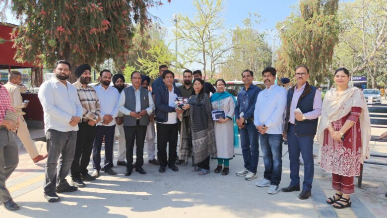 ਰੰਗਲਾ ਪੰਜਾਬ ਫੰਡ ‘ਚ ਸਿਵਲ ਹਸਪਤਾਲ ਨੂੰ ਮਿਲੀਆਂ  2 ਐਂਬੂਲੈਂਸਾਂ