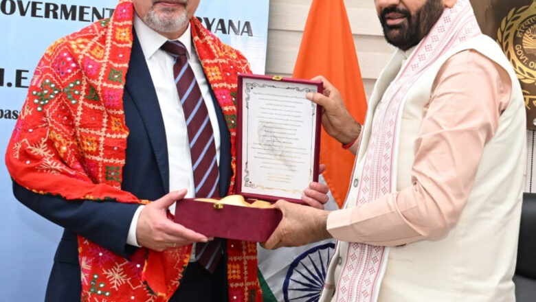 ਰੂਸੀ ਰਾਜਦੂਤ ਨੇ ਮੁੱਖ ਮੰਤਰੀ ਨਾਇਬ ਸਿੰਘ ਸੈਣੀ ਨਾਲ ਕੀਤੀ ਮੁਲਾਕਾਤ, ਦੁਵੱਲੇ ਸਹਿਯੋਗ ਨੂੰ ਮਜ਼ਬੂਤ ​​ਕਰਨ ‘ਤੇ ਜ਼ੋਰ ਦਿੱਤਾ