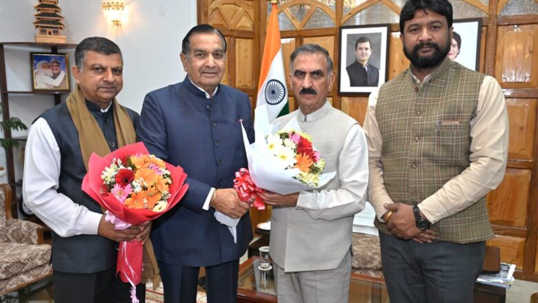 राज्य अनुसूचित जाति आयोग ने मुख्यमंत्री से की भेंट