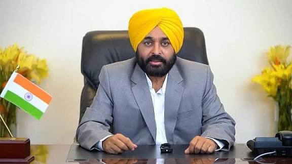 ਭਗਵੰਤ ਸਿੰਘ ਮਾਨ ਸਰਕਾਰ ਵੱਲੋਂ ਮੱਧ ਪੂਰਬ ਵਿੱਚ ਫਸੇ ਪੰਜਾਬੀਆਂ ਦੀ ਸੁਰੱਖਿਅਤ ਵਾਪਸੀ ਲਈ ਸੀਨੀਅਰ ਅਧਿਕਾਰੀ ਤਾਇਨਾਤ ਅਤੇ 24×7 ਹੈਲਪਲਾਈਨ ਸਥਾਪਤ