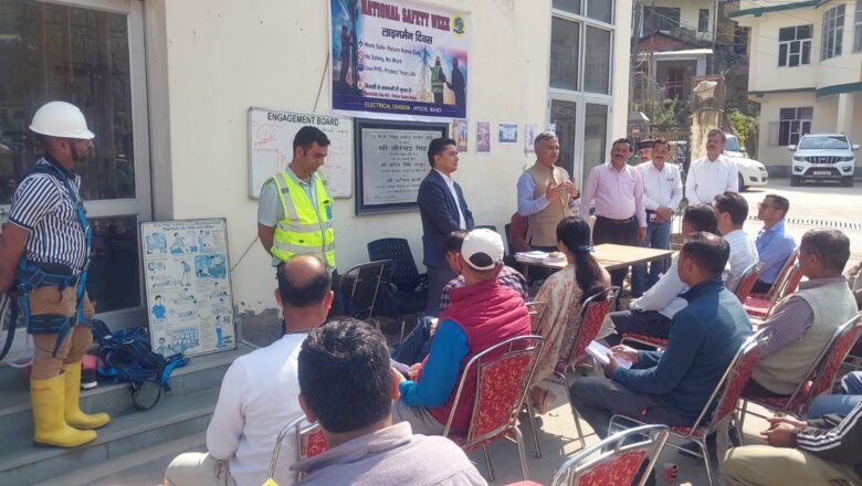 राष्ट्रीय सुरक्षा सप्ताह के तहत मंडी और सुंदरनगर में मनाया गया लाइनमैन दिवस