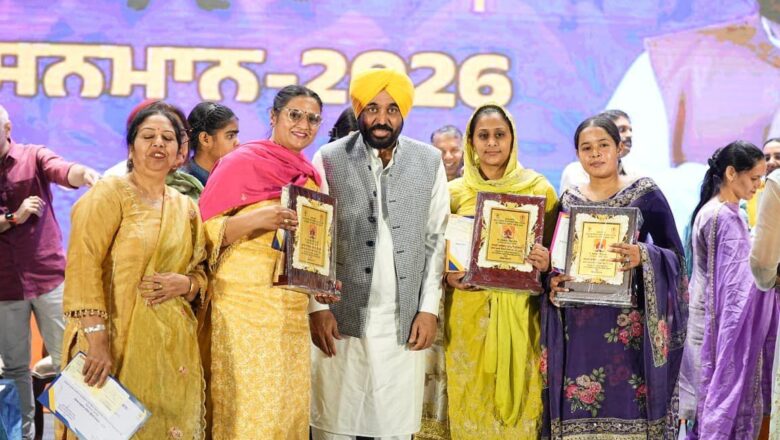 ਘਰ ਚਲਾਉਣ ਵਾਲੀਆਂ ਔਰਤਾਂ ਨੂੰ ਹੁਣ ਦੇਸ਼ ਚਲਾਉਣਾ ਚਾਹੀਦਾ: ਮੁੱਖ ਮੰਤਰੀ ਭਗਵੰਤ ਸਿੰਘ ਮਾਨ