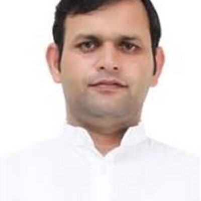 खेल राज्य मंत्री गौरव गौतम ने ‘एक पेड़ मां के नाम’ अभियान के तहत किया पौधारोपण