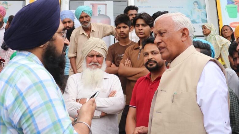 ਕੈਬਨਿਟ ਮੰਤਰੀ ਬਰਿੰਦਰ ਕੁਮਾਰ ਗੋਇਲ ਨੇ ਗੈਸ ਏਜੰਸੀ ਦਾ ਕੀਤਾ ਦੌਰਾ; ਗੈਸ ਸਪਲਾਈ ਦਾ ਲਿਆ ਜਾਇਜ਼ਾ