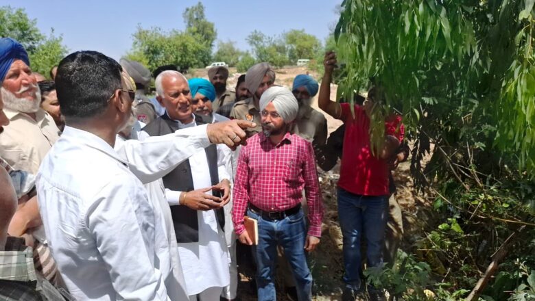 ਕੈਬਨਿਟ ਮੰਤਰੀ ਬਰਿੰਦਰ ਕੁਮਾਰ ਗੋਇਲ ਨੇ ਘੱਗਰ ਦਰਿਆ ਦੇ ਕਿਨਾਰਿਆਂ ਦੀ ਮਜ਼ਬੂਤੀ ਲਈ ਚੱਲ ਰਹੇ ਕਾਰਜਾਂ ਦਾ ਲਿਆ ਜਾਇਜ਼ਾ